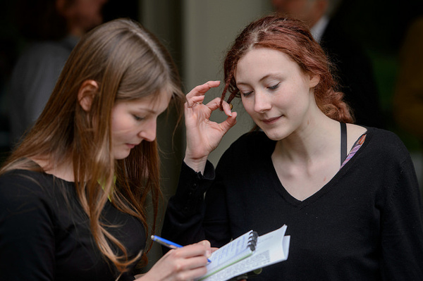 Qualitative Methods: How to Collect Data 1 interviewing