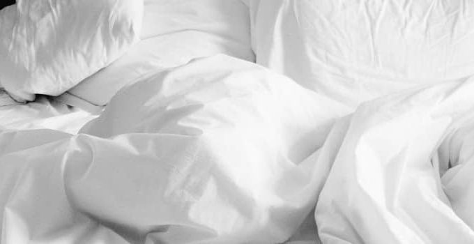Insomnia Treatment: 24 Tips to Finally Get a Good Night’s Sleep